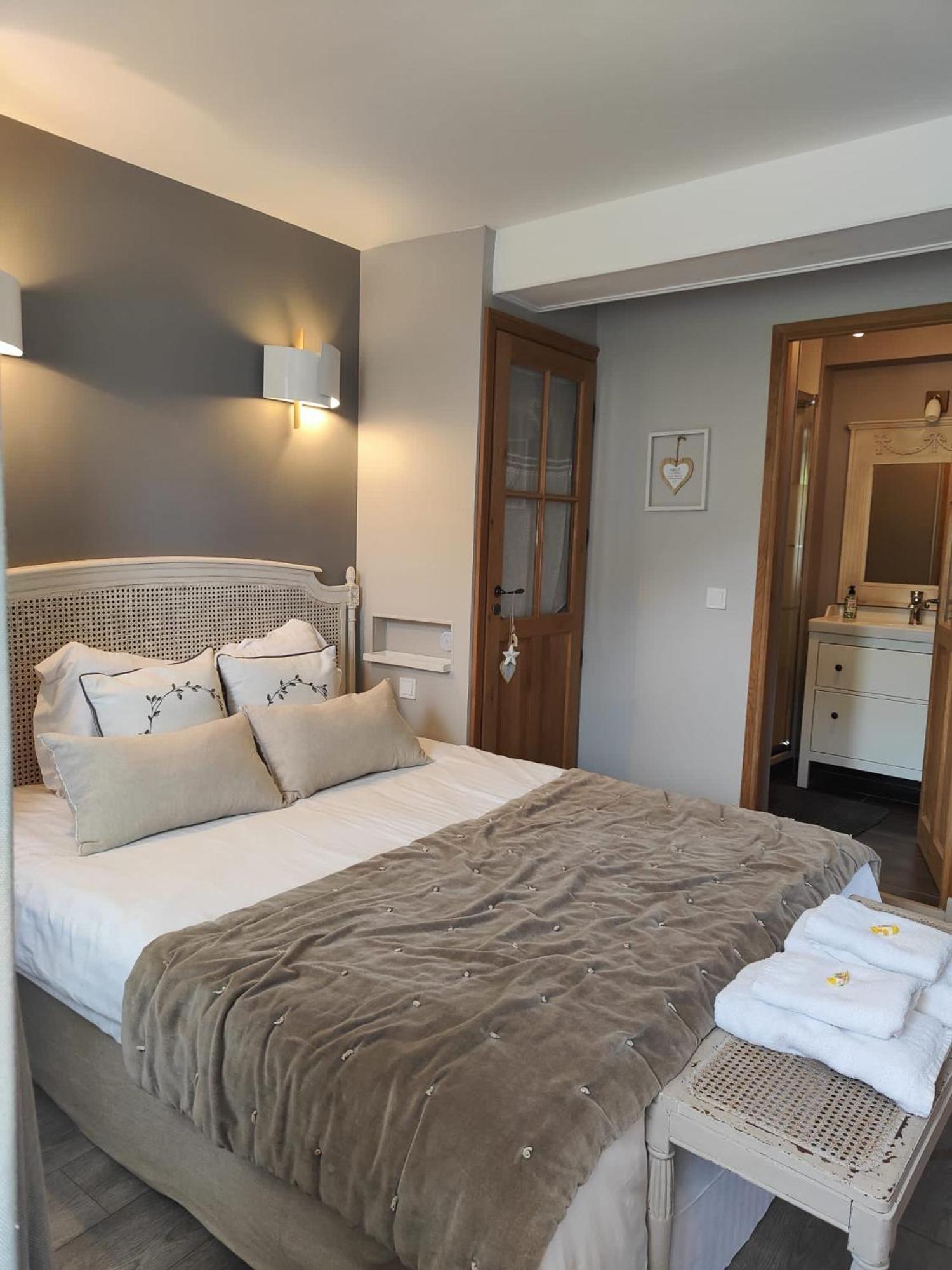 Le Paddock - Chambres Et Table D'Hotes Le Déluge Εξωτερικό φωτογραφία